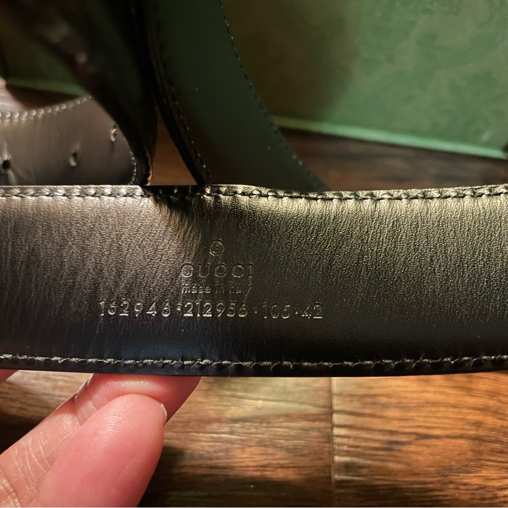 Gucci Black Signature Logo Leather Belt With Rectangular Buckle Size 105•42 - Picture 8 of 8